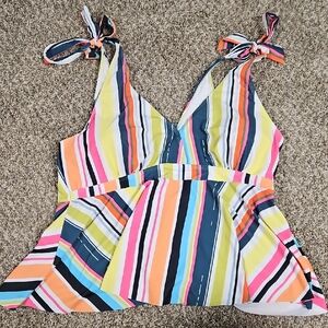 SHEIN Multicolor Striped Swim Top